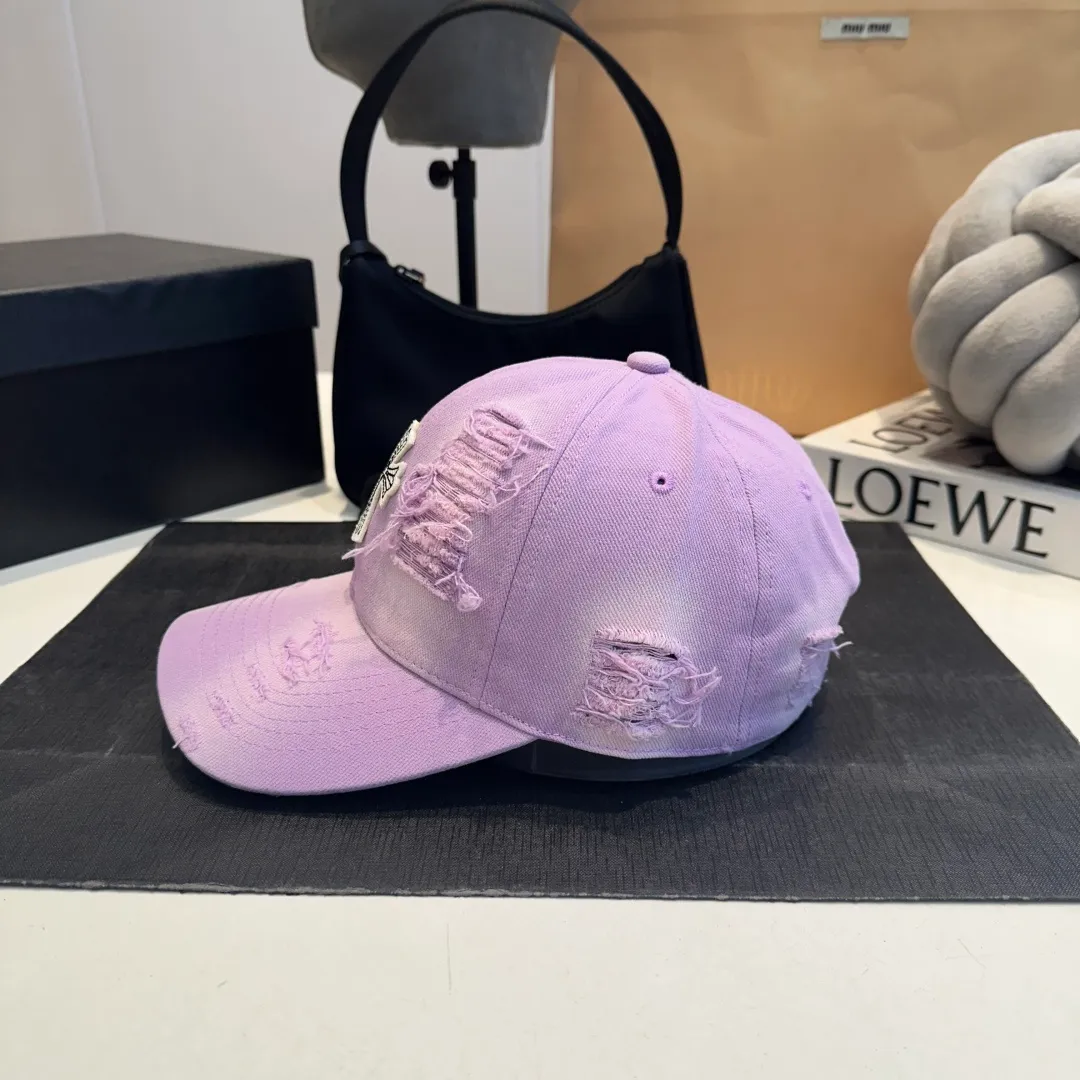 P56 Crow Heart Baseball Cap, holed retro peaked cap, head circumference 57.cm